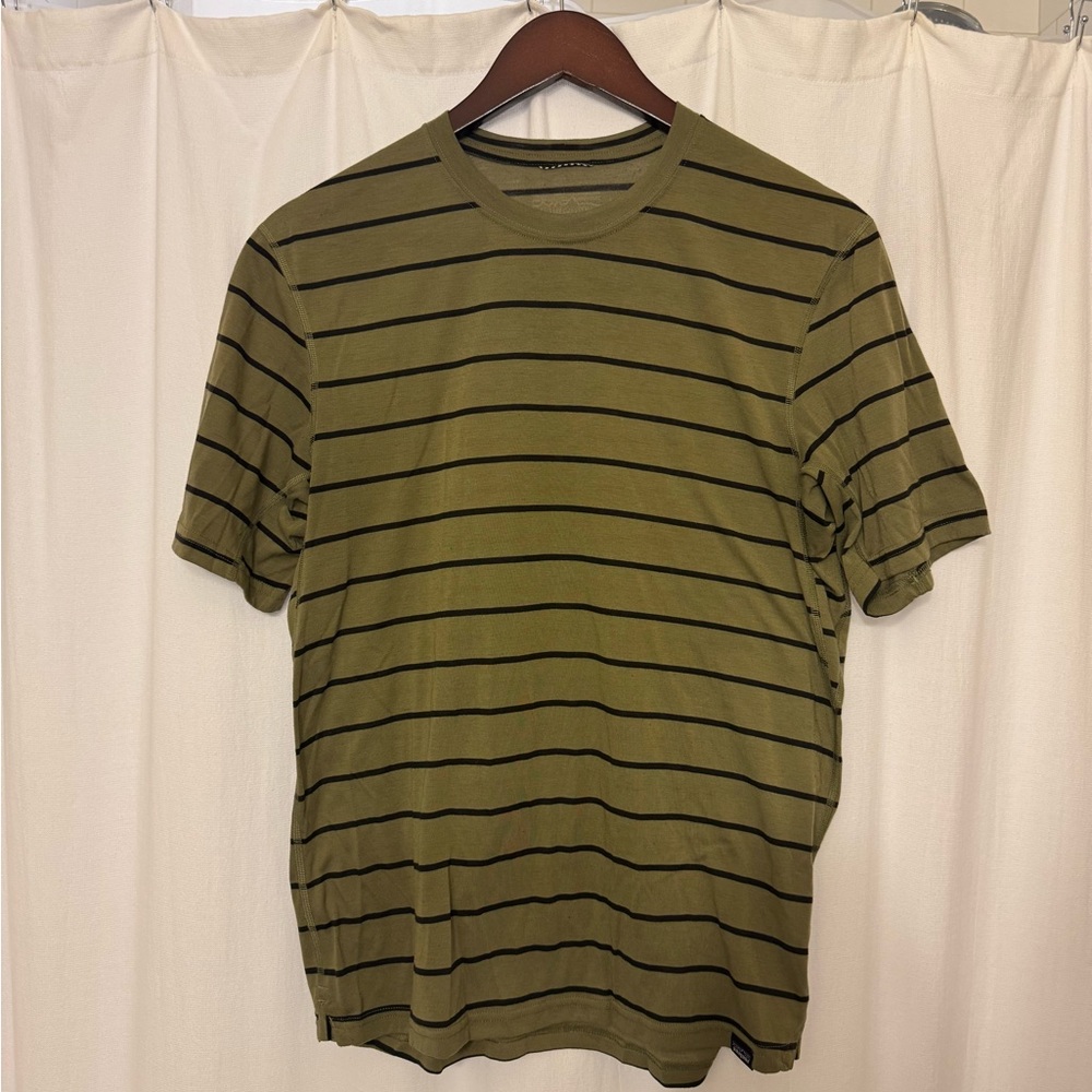 Patagonia Men’s Capilene Cool Trail Shirt. Size Small
